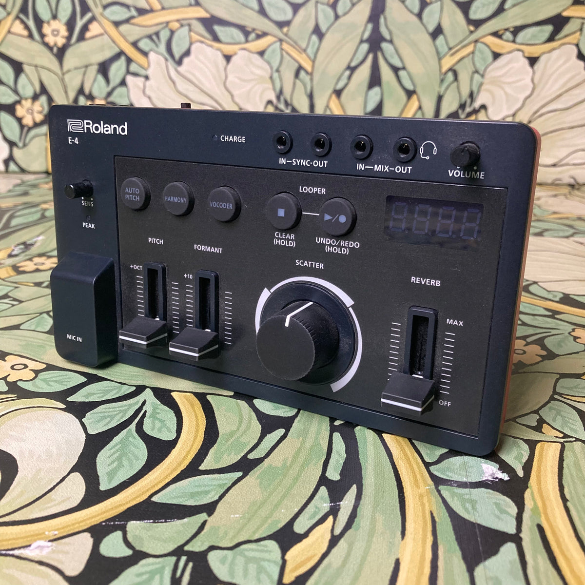 Roland Aira Compact E-4 Voice Tweaker – eastside music supply Roland Aira Compact E-4 Voice Tweaker – eastside music supply