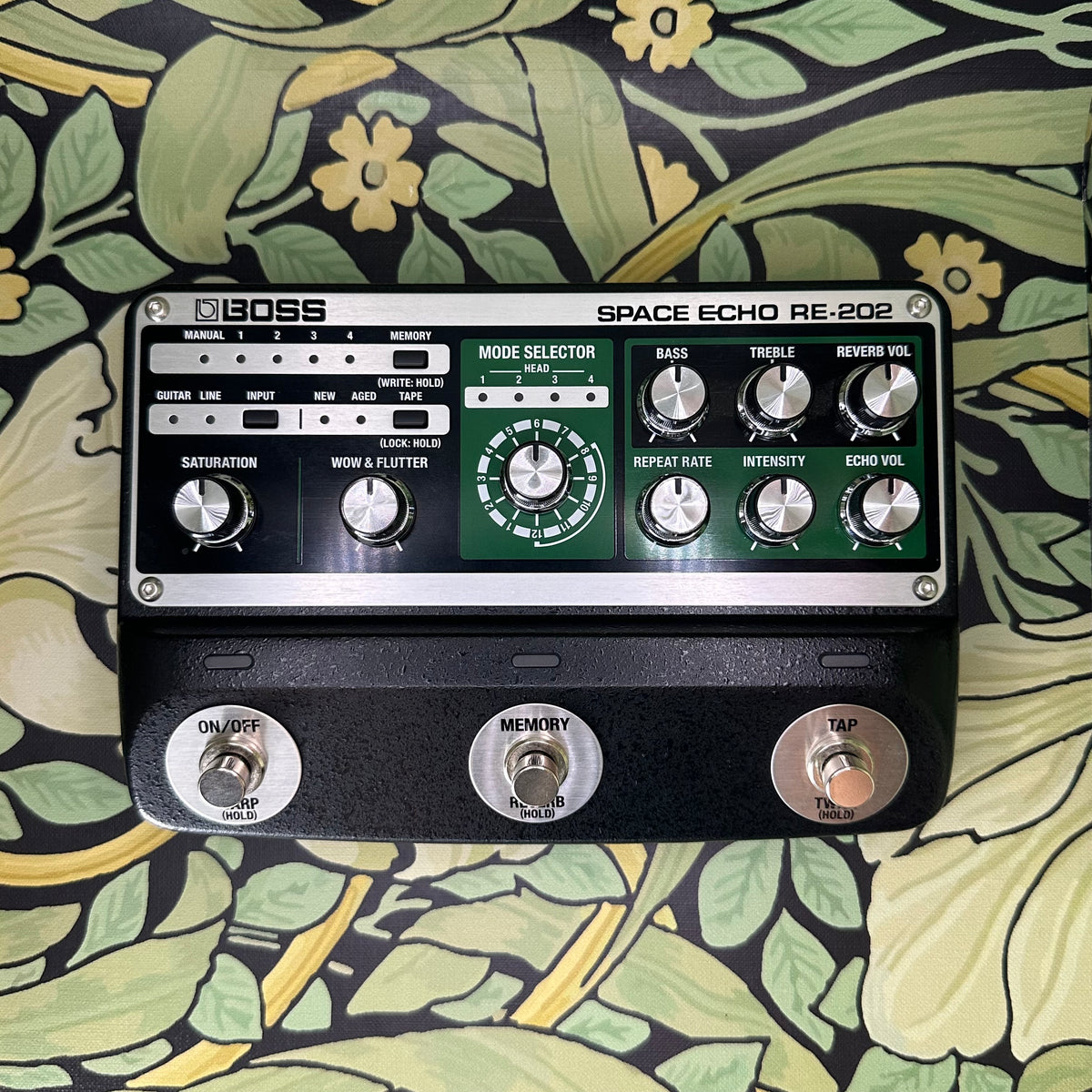 Boss RE-202 Space Echo – eastside music supply