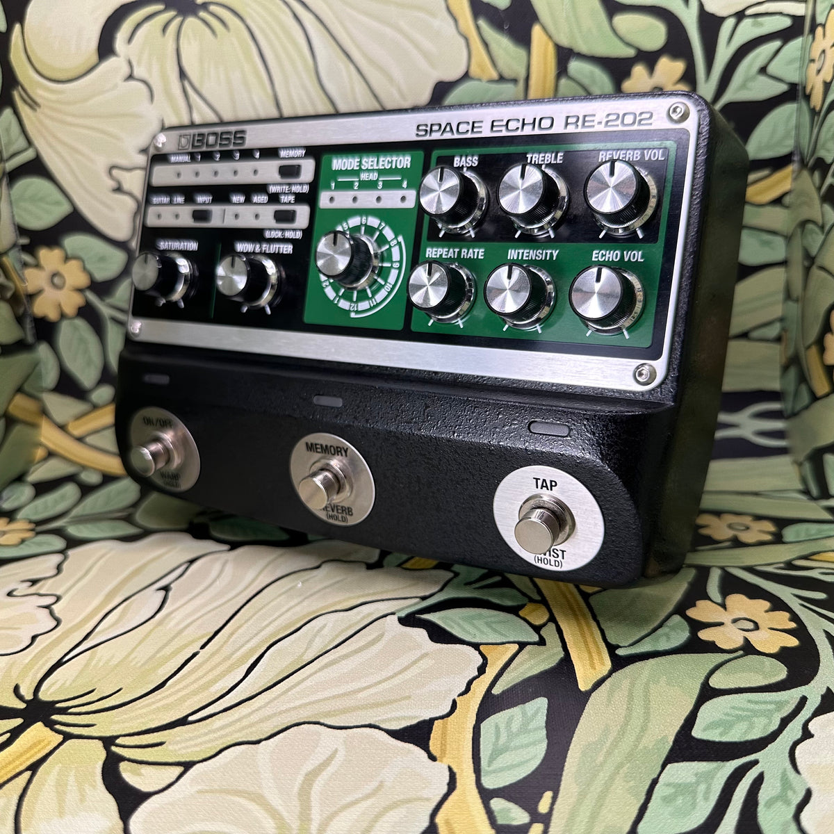 Boss RE-202 Space Echo – eastside music supply