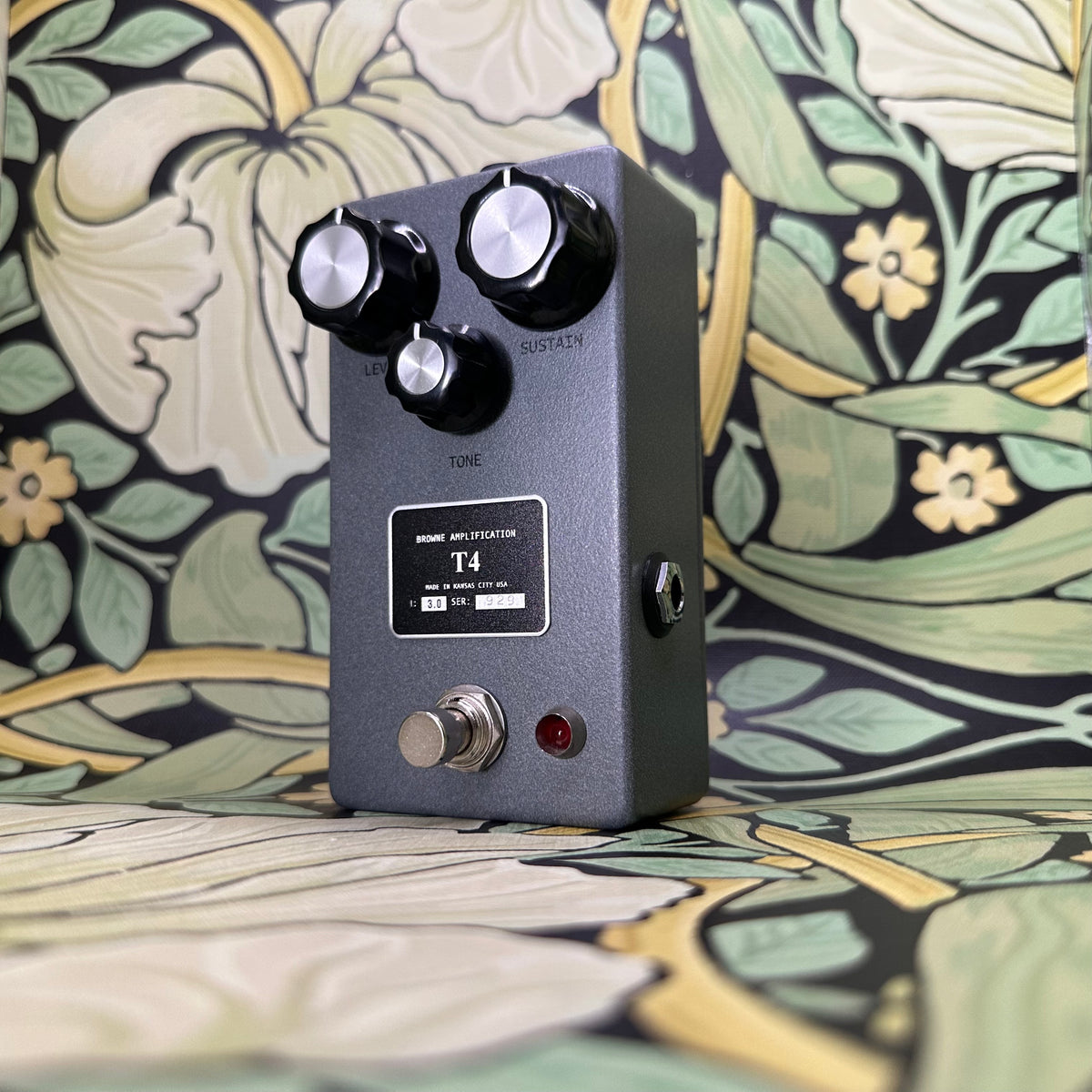 Browne Amplification T4 Fuzz – eastside music supply