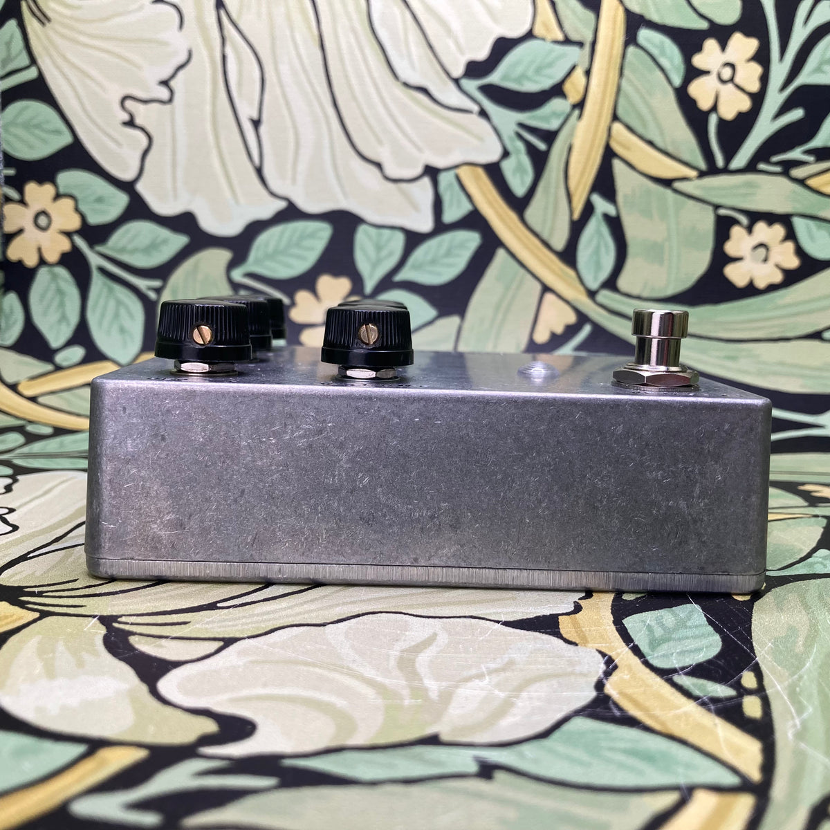 shallow water guitar pedal Fairfield Circuitry Shallow Water – eastside music supply