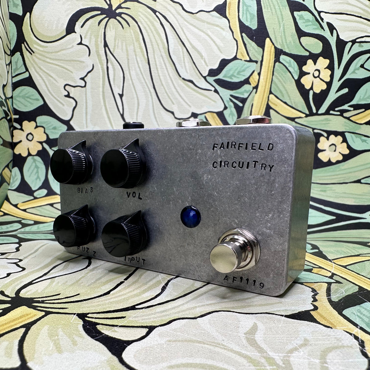 Fairfield Circuitry ~900 Fuzz – eastside music supply Fairfield Circuitry ~900 Fuzz – eastside music supply