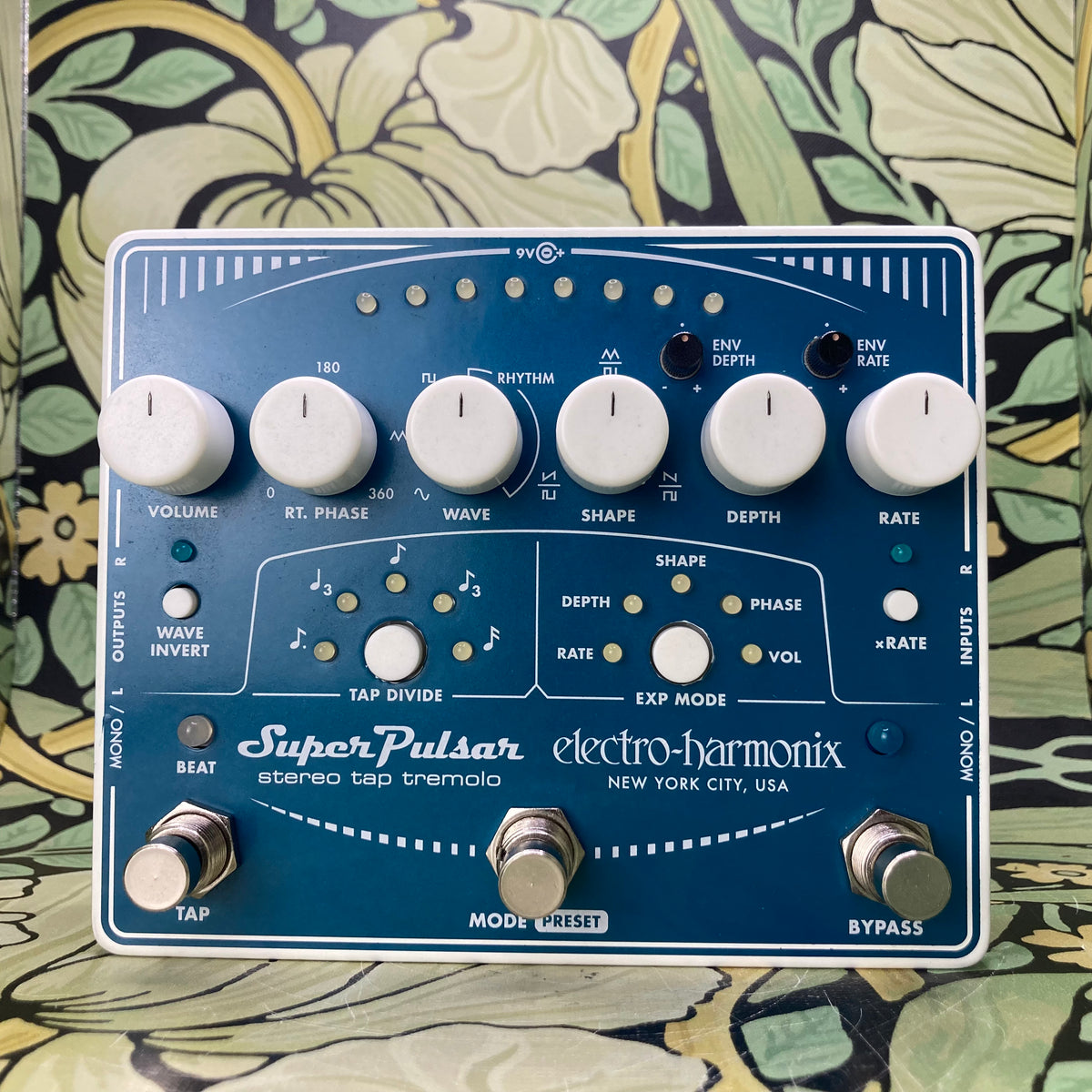 Electro-Harmonix Super Pulsar Stereo Tap Tremolo – eastside music 