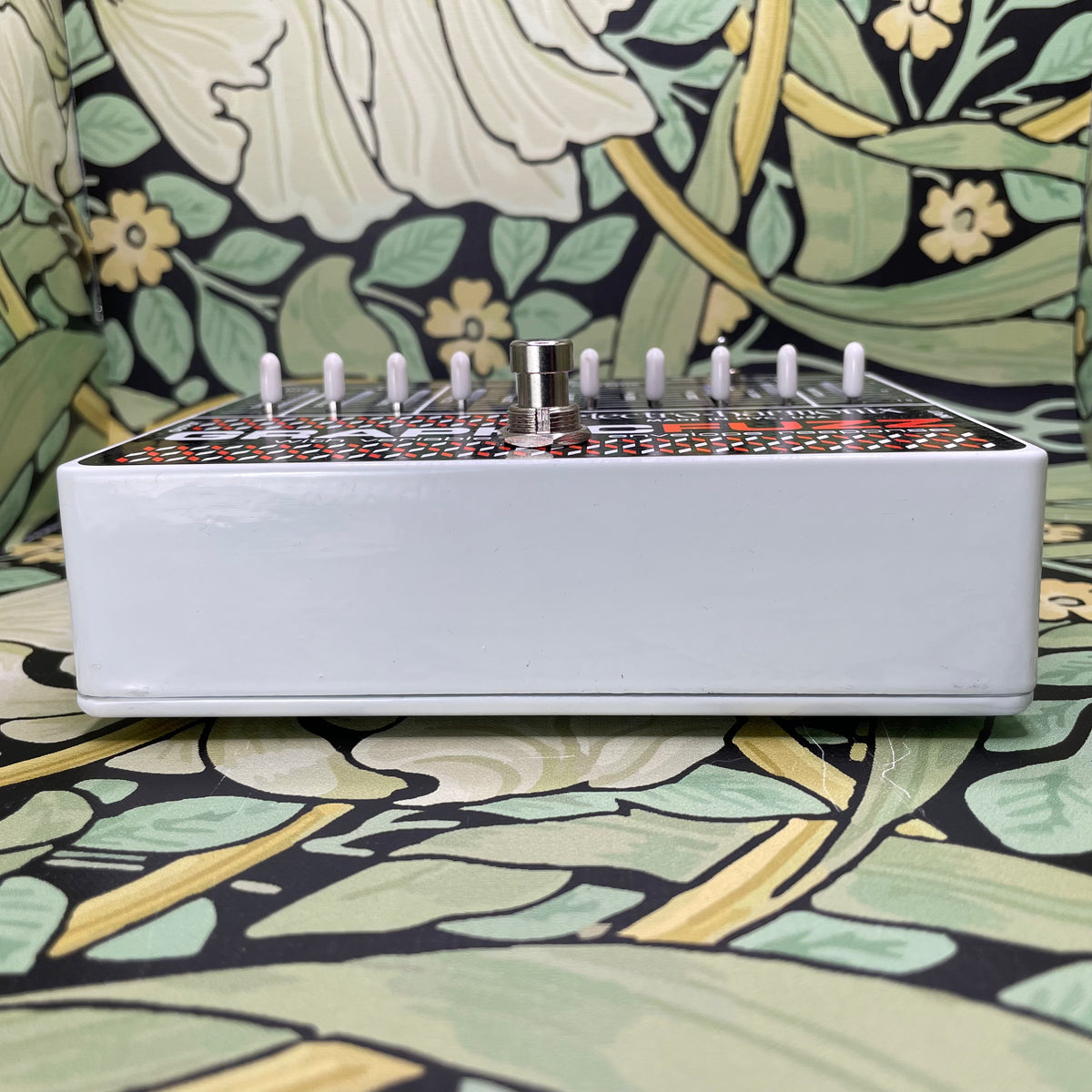 Electro-Harmonix Graphic Fuzz – eastside music supply