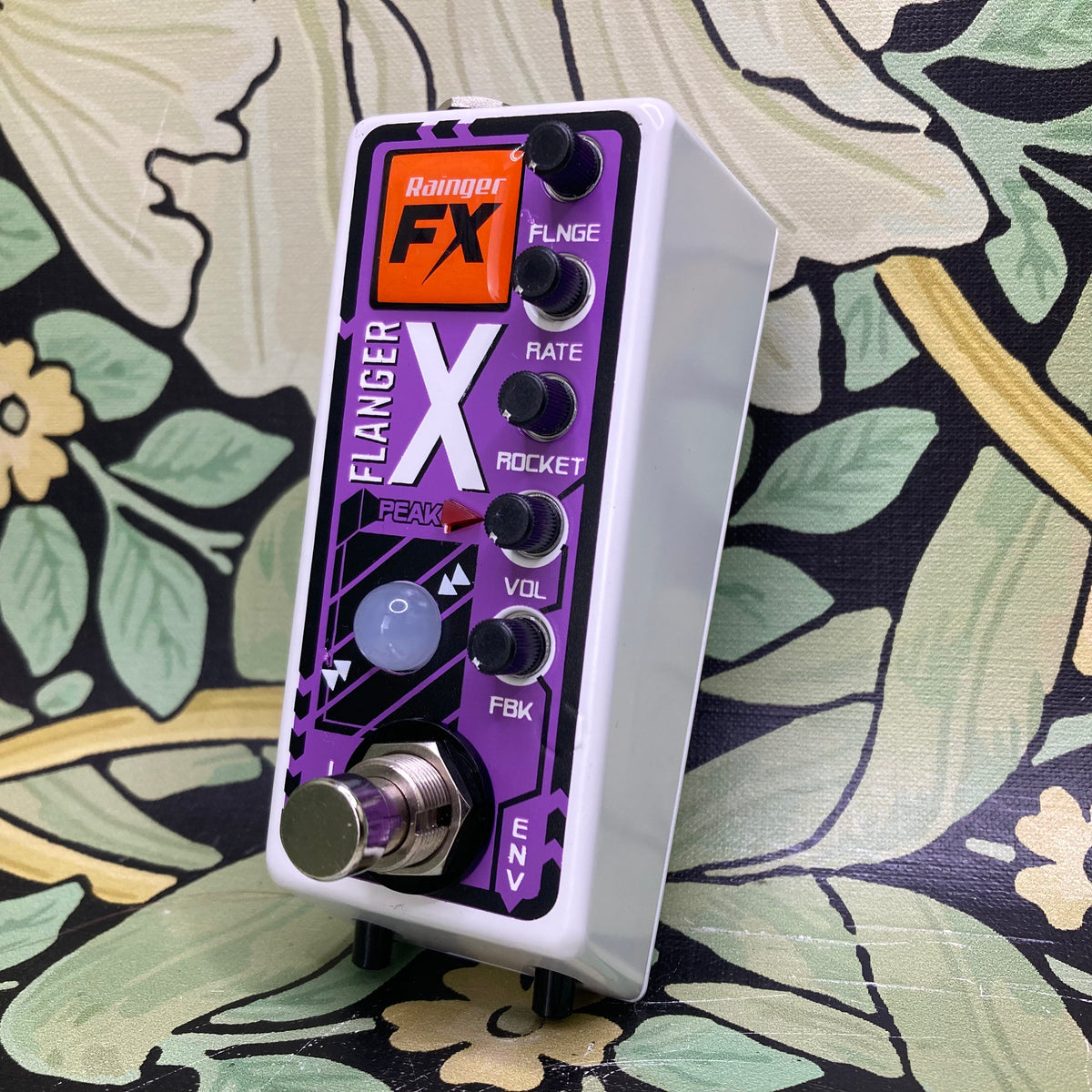 Rainger FX Flanger-X w/ Igor – eastside music supply Rainger FX Flanger-X w/ Igor – eastside music supply