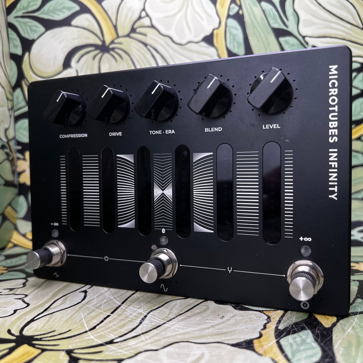 Darkglass Electronics Microtubes Infinity – eastside music supply