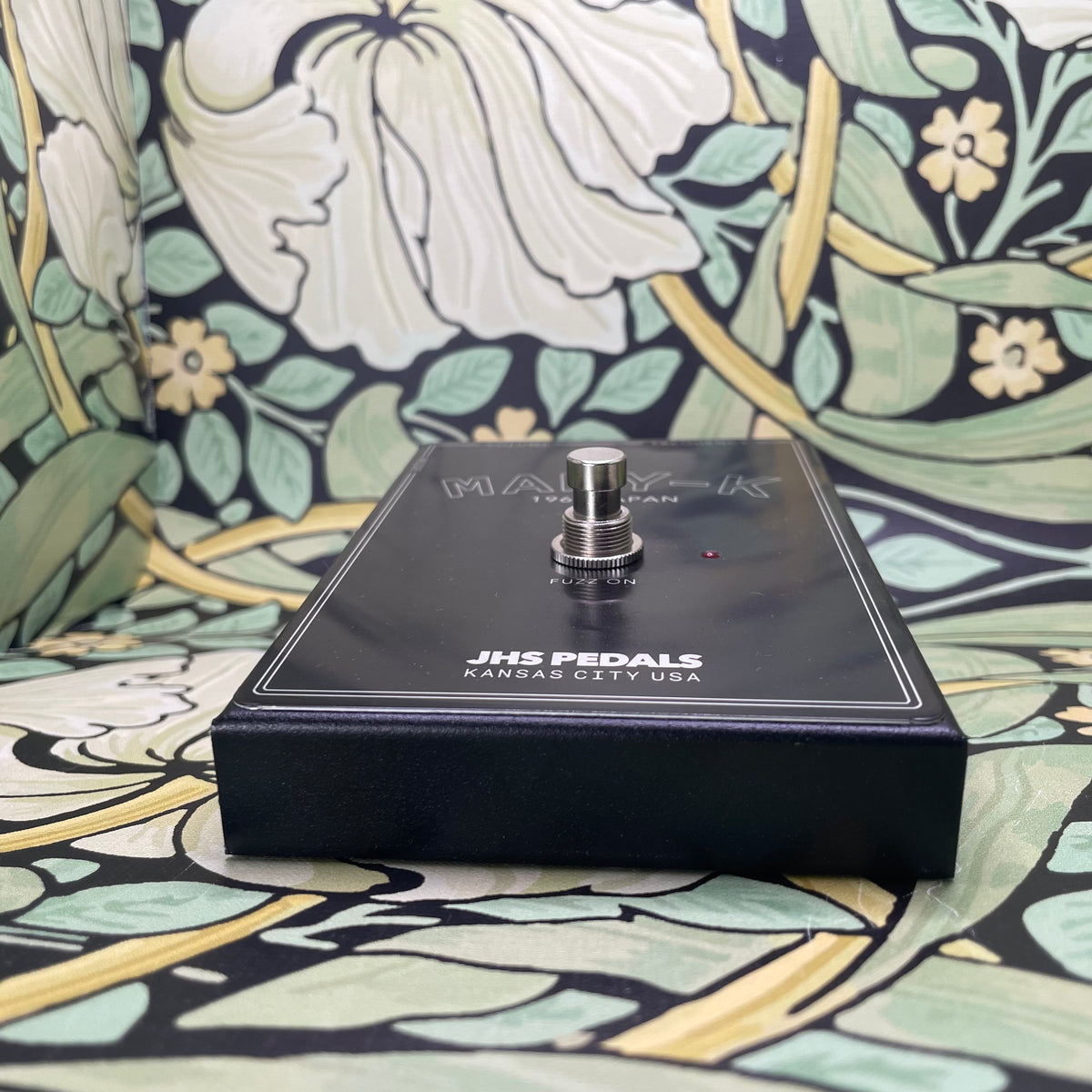 新品 JHS Pedals Legends of Fuzz Mary-K JHS Pedals Legends of Fuzz : Mary-K – eastside music supply