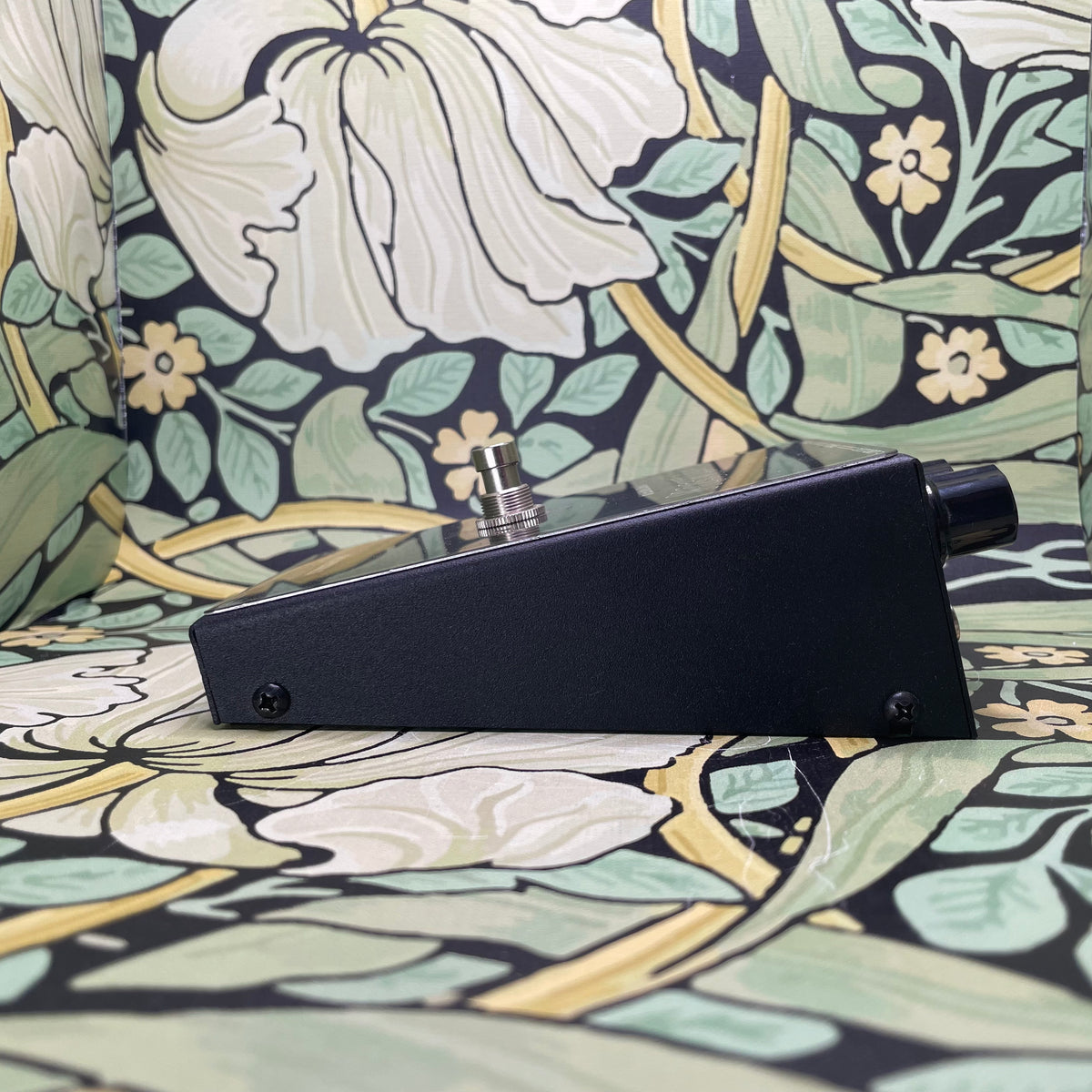 JHS Pedals Legends of Fuzz : Crimson – eastside music supply