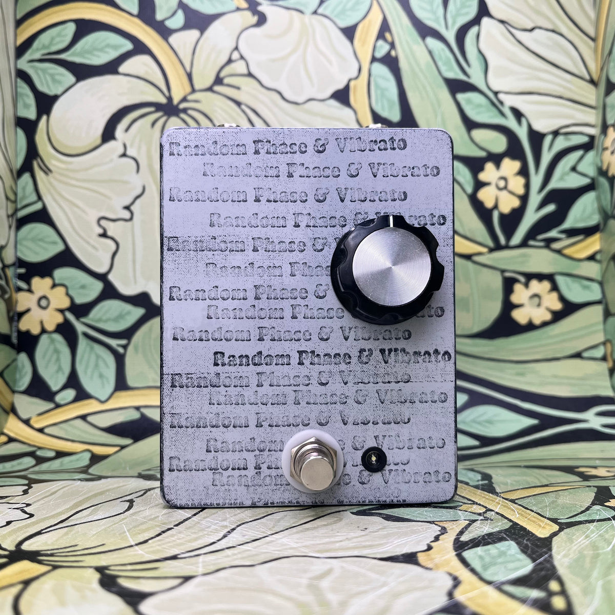 Mid-Fi Electronics Random Phase & Vibrato – eastside music supply