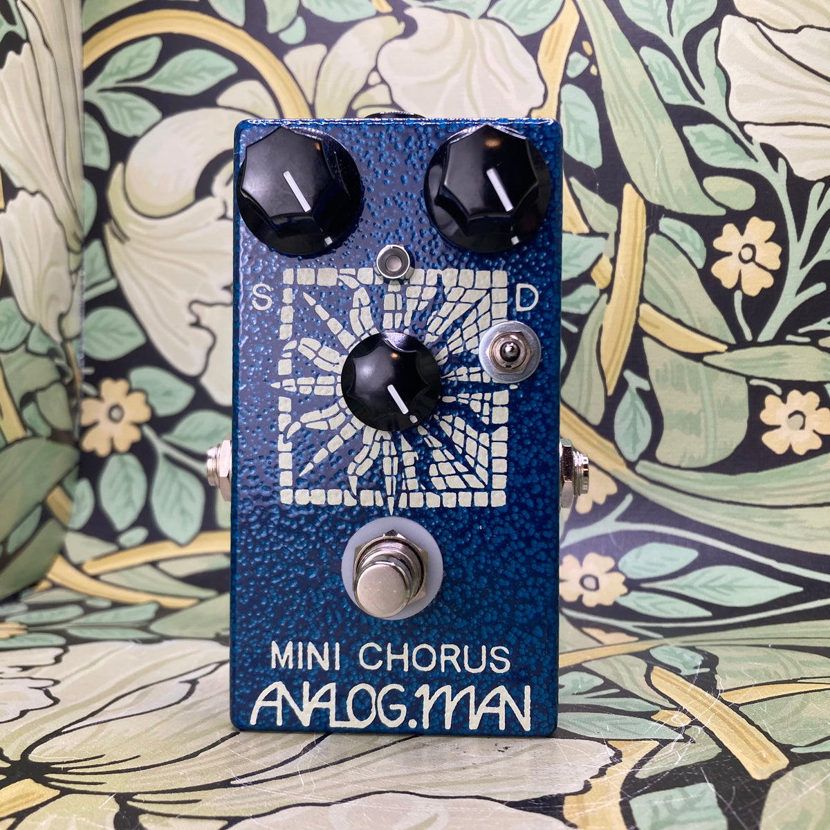Analogman Mini Chorus w/ Mix Knob and Depth Toggle