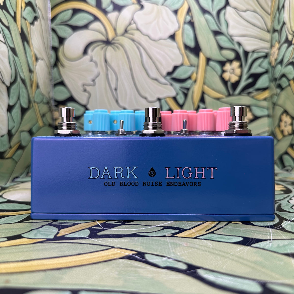 Old Blood Noise Endeavors Dark Light