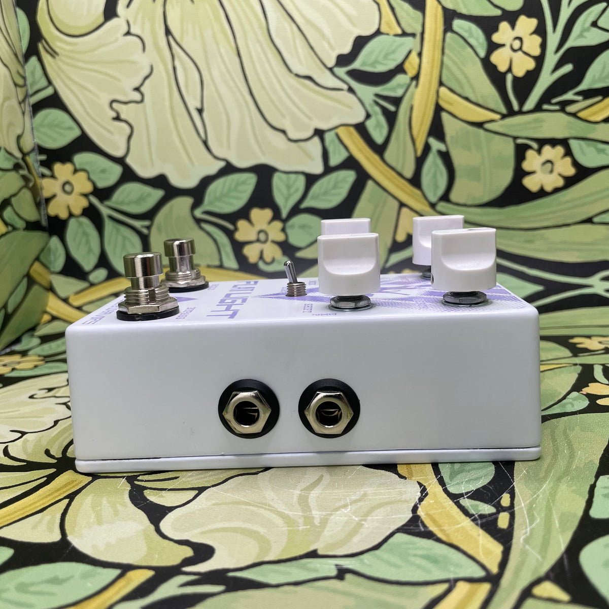 Old Blood Noise Endeavors Flat Light Textural Flange Shifter