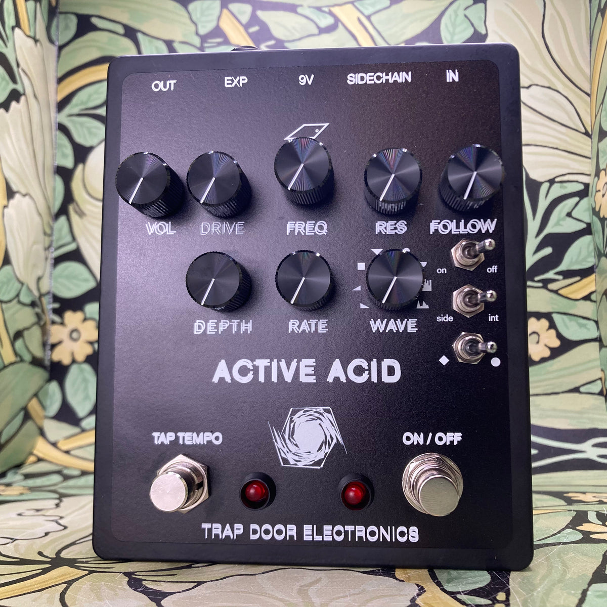 ギター Trap door electronics Trap Door Electronics Active Acid Guitar Pedal Review
