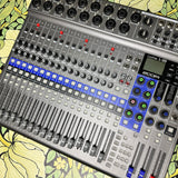 Zoom LiveTrak L-20