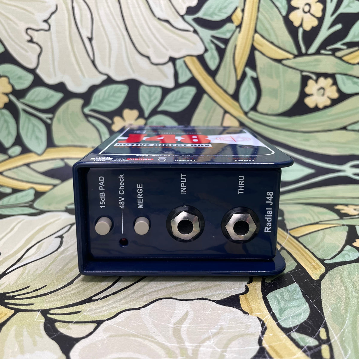 Radial J48 Active Direct Box - DI Box Per Audio, Con Filtro Bassi 80Hz, Attenuazione Ingresso - Foto 11