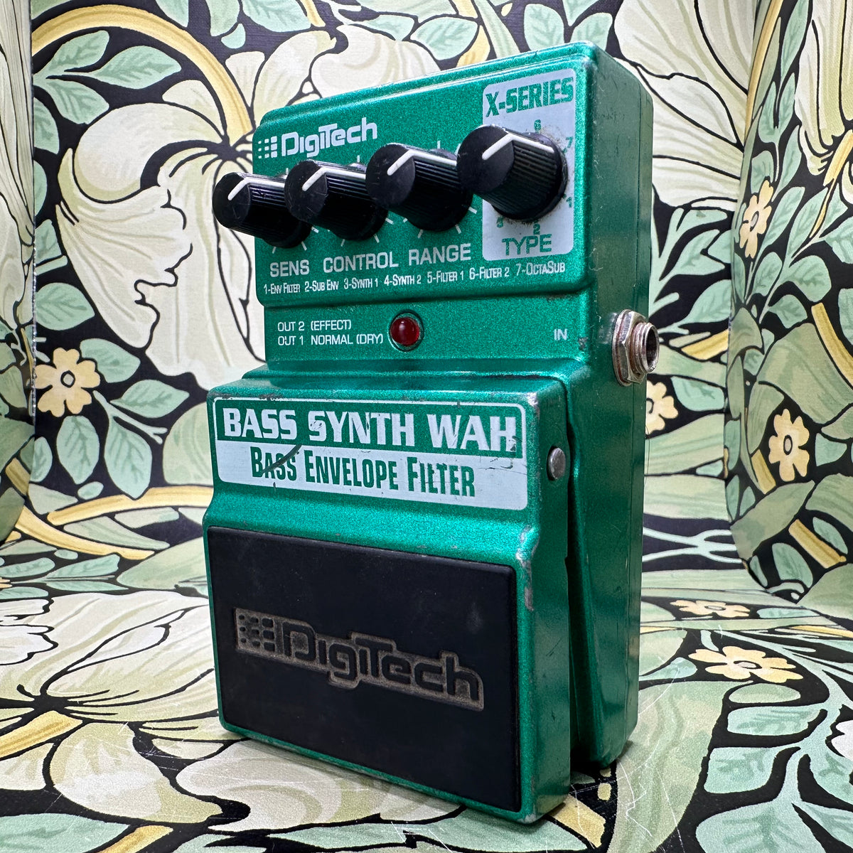 Digitech Bass Synth Wah – eastside music supply