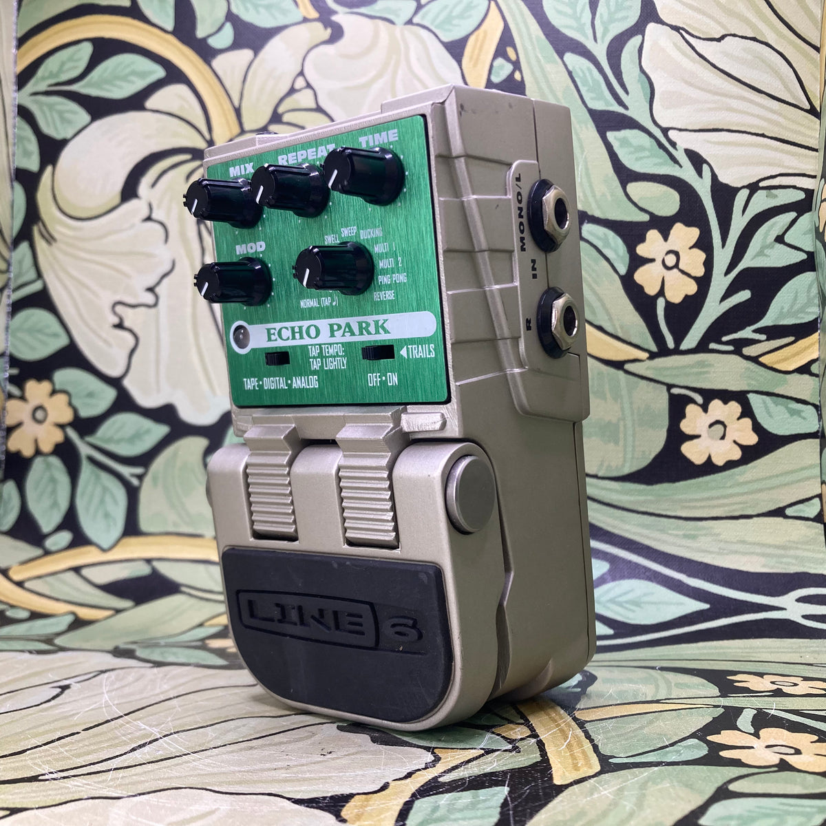 echo park pedal Line 6 ToneCore Color:POP984 Kaunertal - Cycling Route Marke-Hercules and Digital Delay
