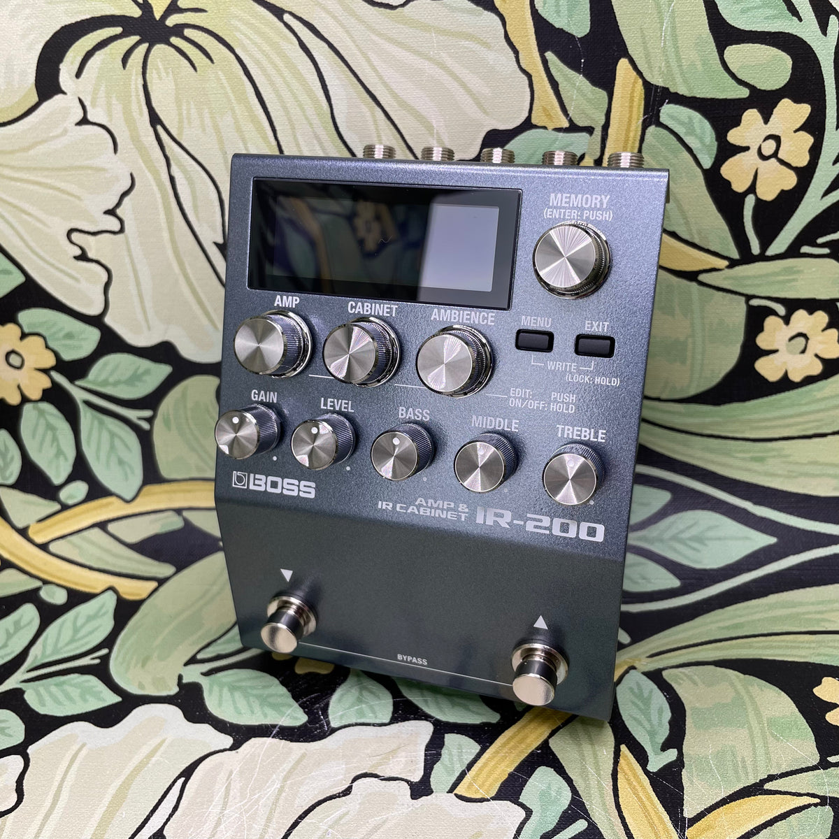 Boss IR-200 Amp & IR Cabinet – eastside music supply Boss IR-200 Amp & IR Cabinet – eastside music supply
