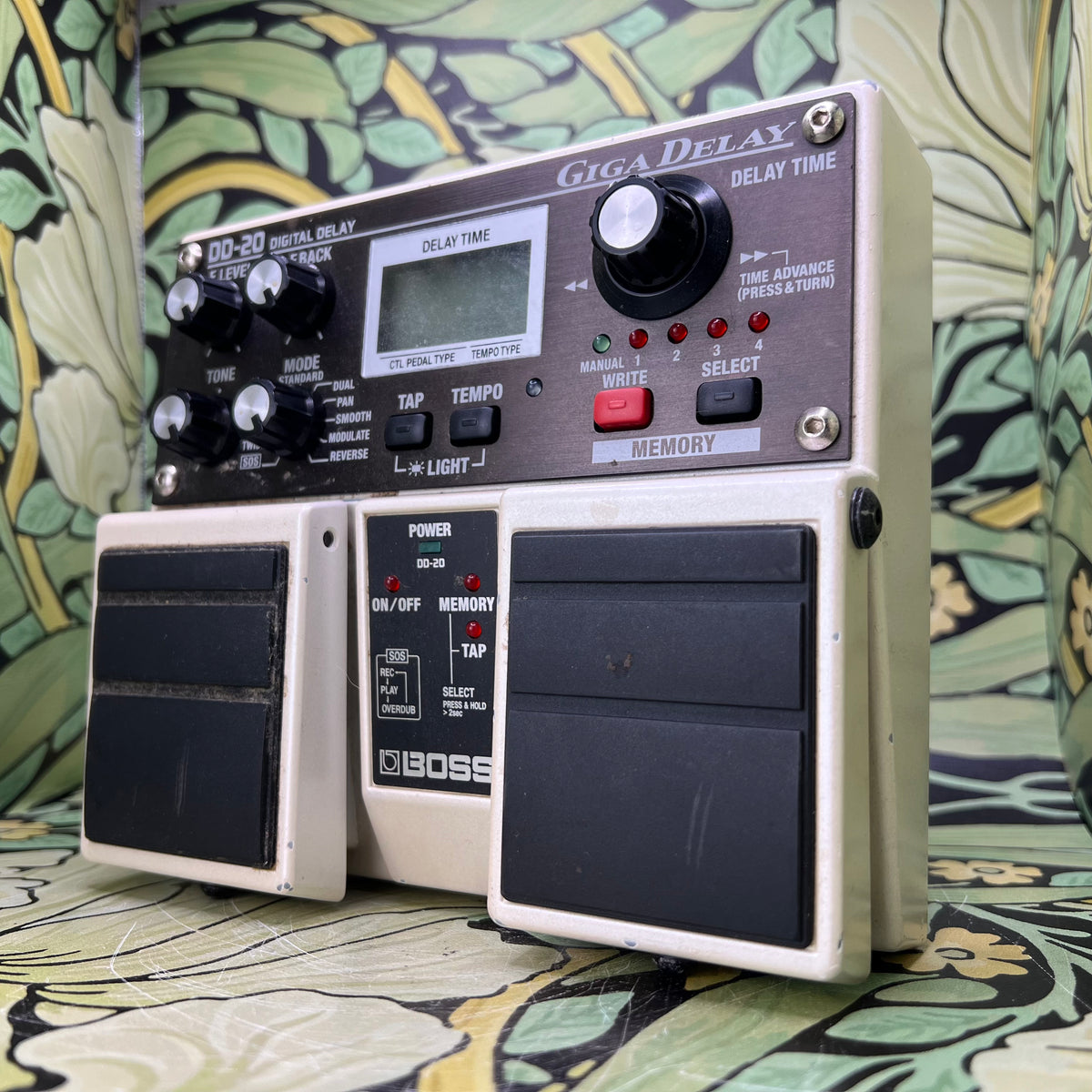 Boss DD-20 Giga Delay – eastside music supply