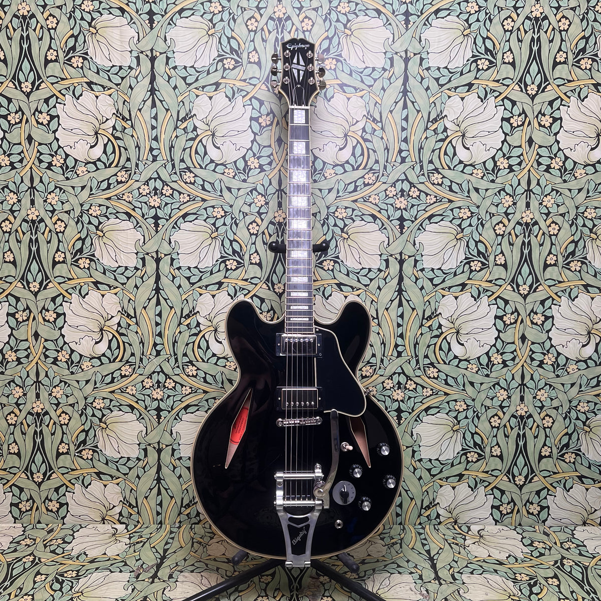 Epiphone Shinichi Ukubata ES-335 Ebony – eastside music supply Epiphone Shinichi Ukubata ES-335 Ebony – eastside music supply