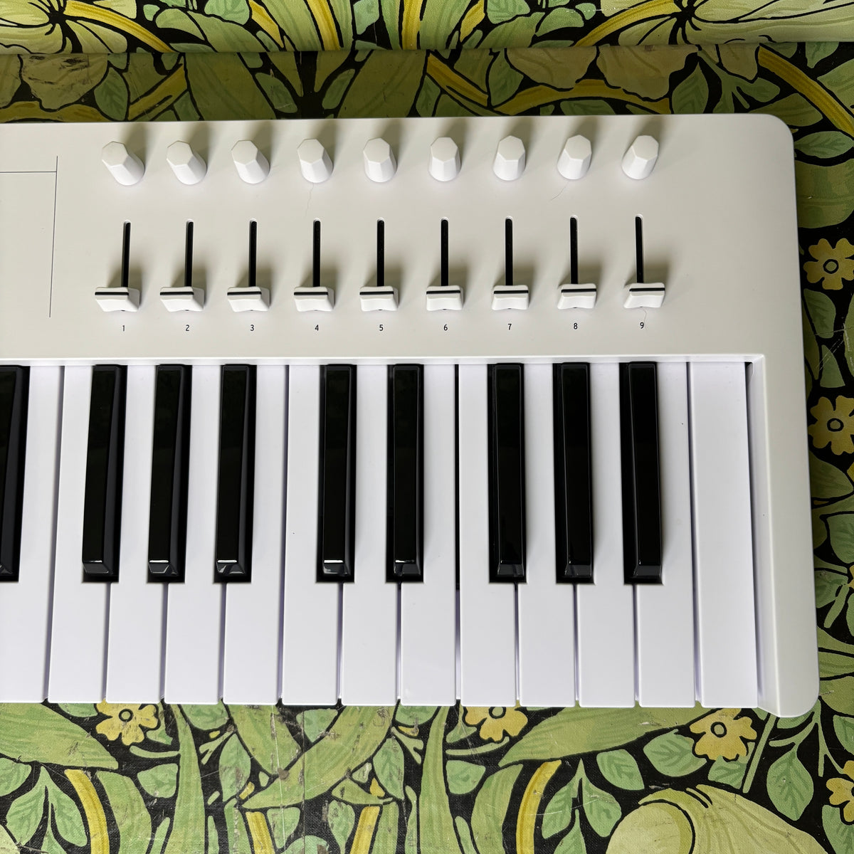 Arturia Keylab Essential 61 – eastside music supply