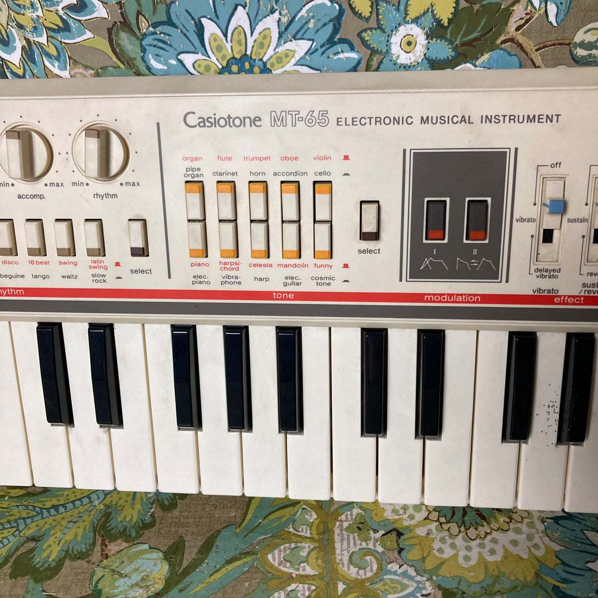 Casiotone mt65 top