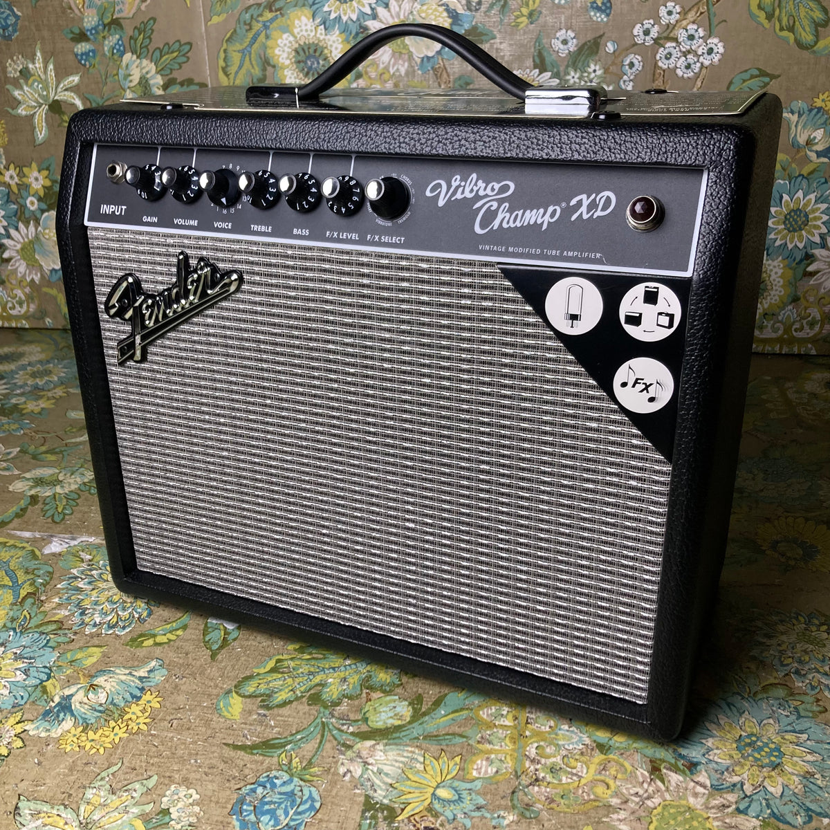 Fender Vibro Champ XD