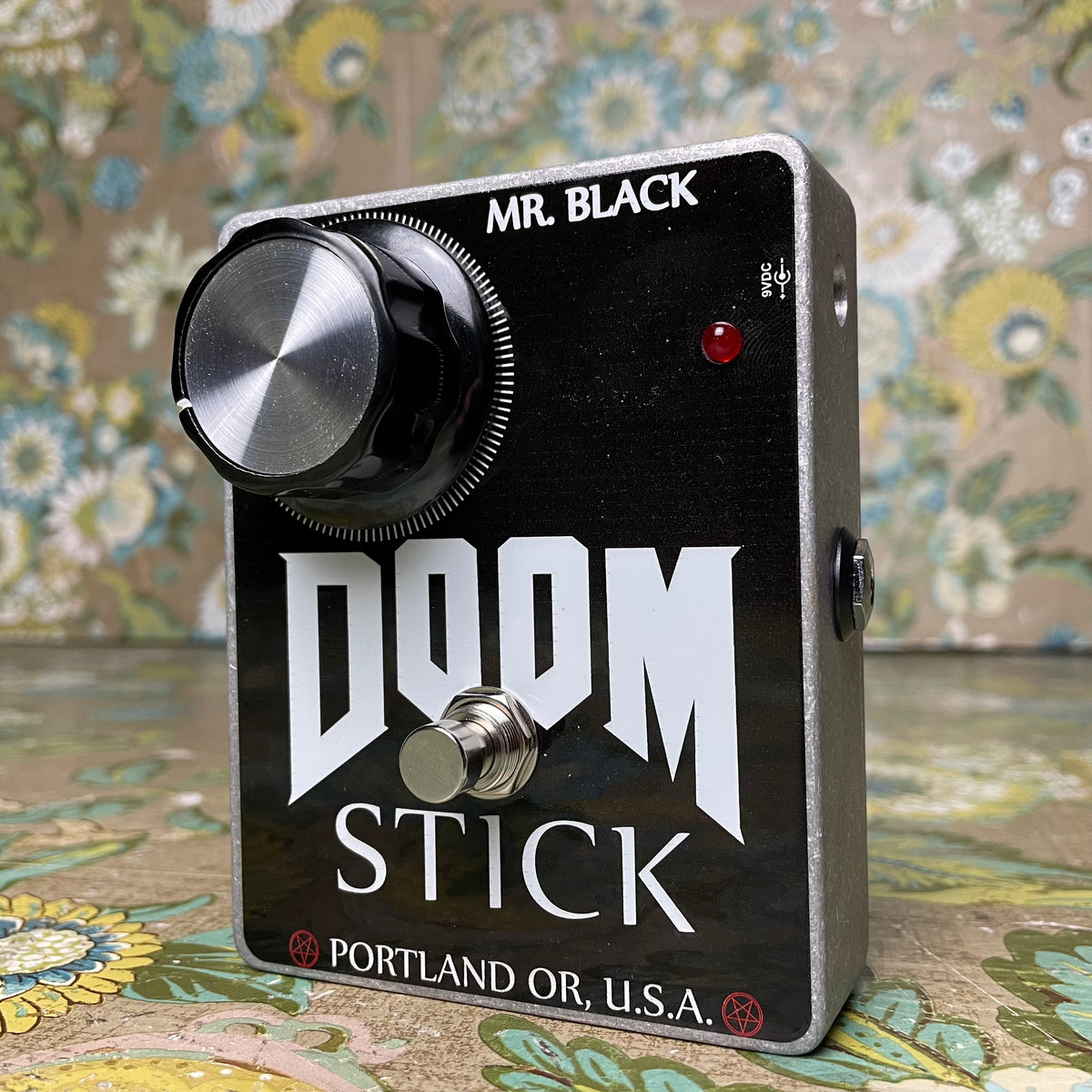 doomstick pedal Mr. Black Doomstick Fuzz – eastside music supply