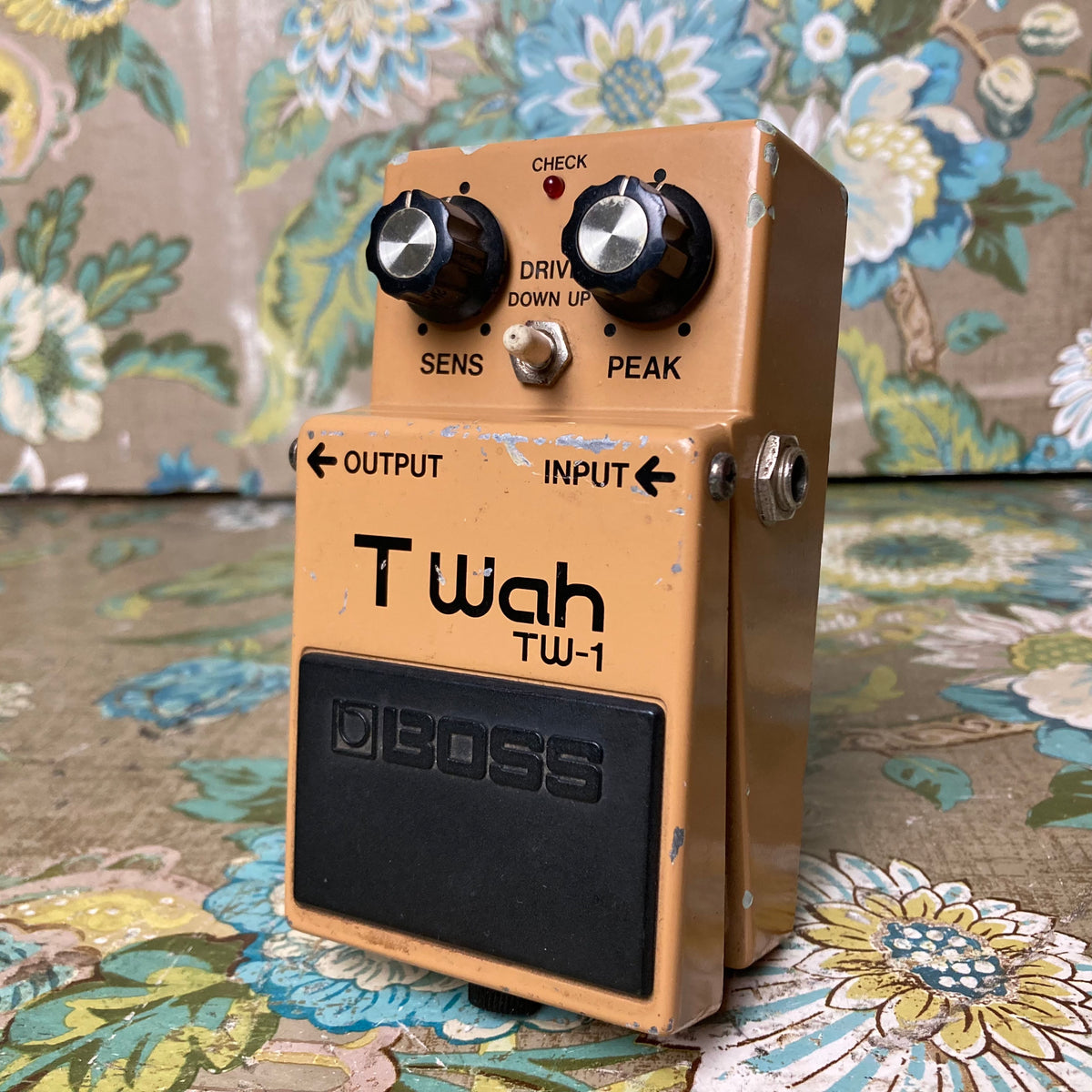 boss t wah pedal Boss TW-1 T Wah