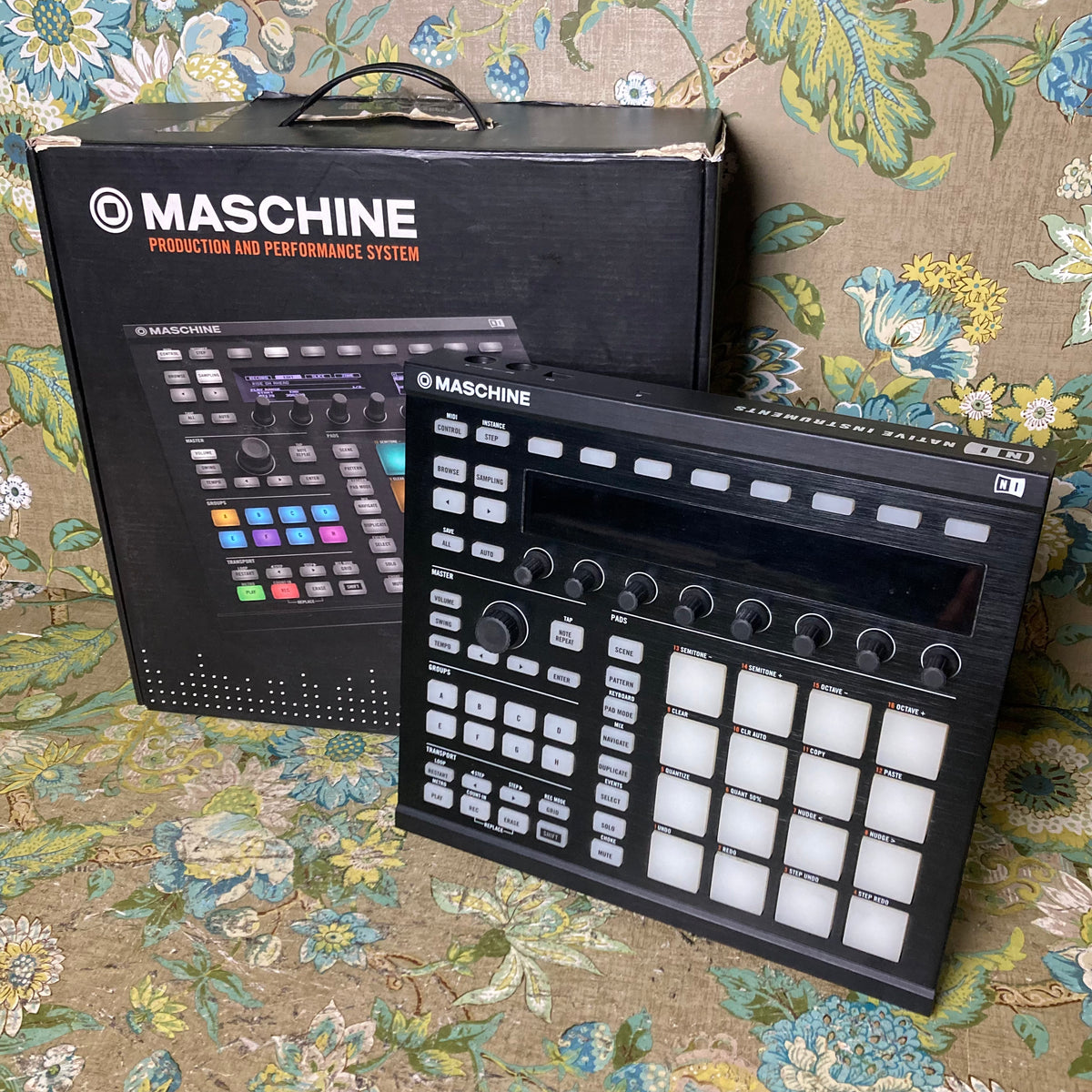 NATIVE INSTRUMENTS MASCHINE MK2 +ガイドブック IMG_6127_1200x1200.heic?v=