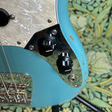 Fender JMJ Roadworn Mustang Faded Daphne Blue 2023