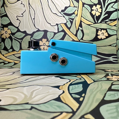 boss ce-2w waza craft chorus pedal Boss CE-2W Waza Craft Chorus – eastside music supply