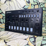 Roland Aira Compact J-6 Chord Synthesizer - Used