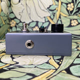 Spaceman Effects Atlas IV: Preamp Booster - Grey