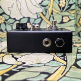 Spaceman Effects Atlas IV: Preamp Booster - Black