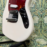 Fender MG-69 Mustang '69 Reissue Vintage White 1995 MIJ