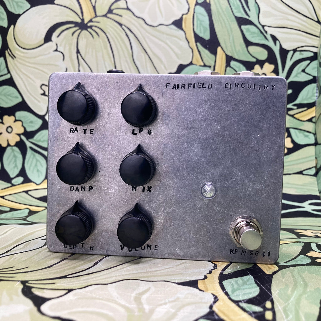 shallow water guitar pedal Fairfield Circuitry Shallow Water K-Field Modulator FX Pedal