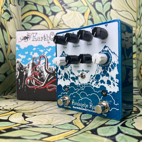 EarthQuaker Devices Avalanche Run V2 - Used
