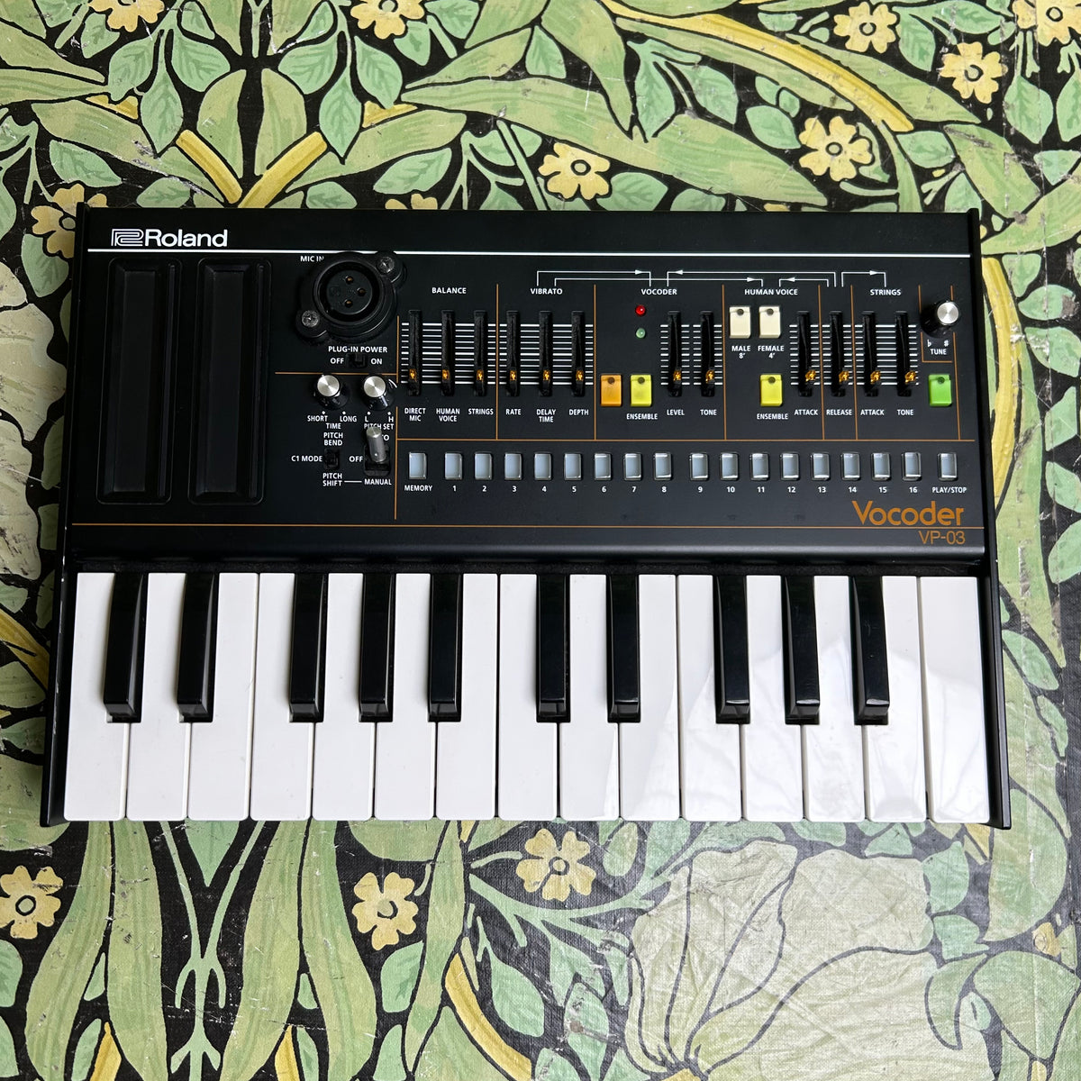 Roland VP-03 Vocoder + K-25M Keyboard – eastside music supply