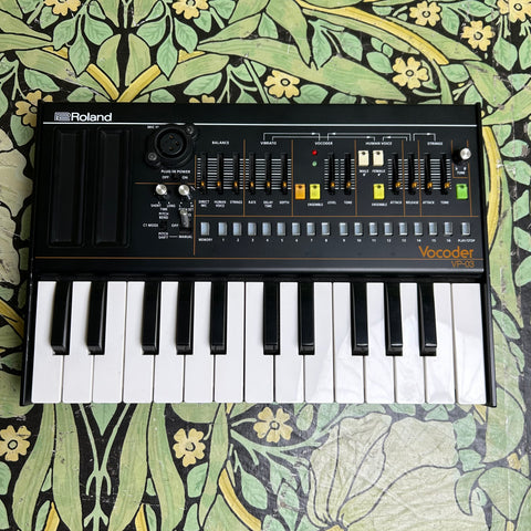 Roland VP-03 Vocoder + K-25M Keyboard