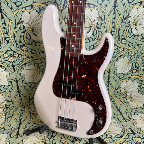 Fender 60th Anniversary Standard Precision Bass White Chrome Pearl 2011