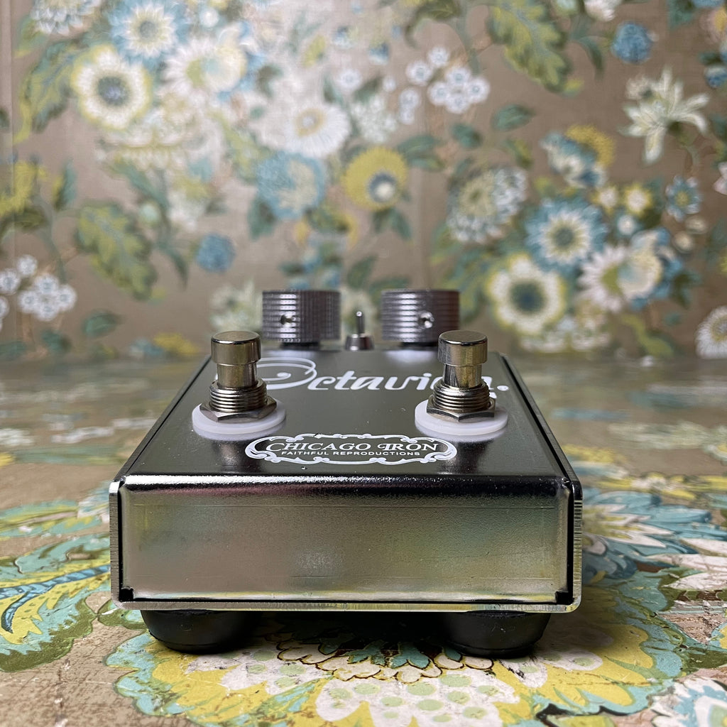 Chicago Iron Octavian Plus – eastside music supply