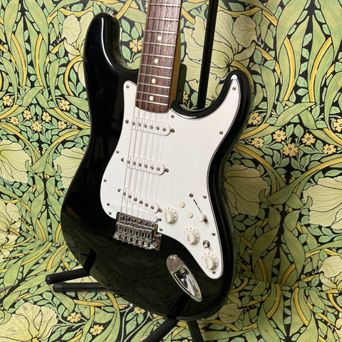Fender Standard Roland Ready VG Stratocaster Black 2008