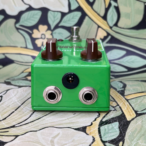 chupacabra pedal Mythos Pedals Chupacabra Fuzz/Overdrive – eastside music supply