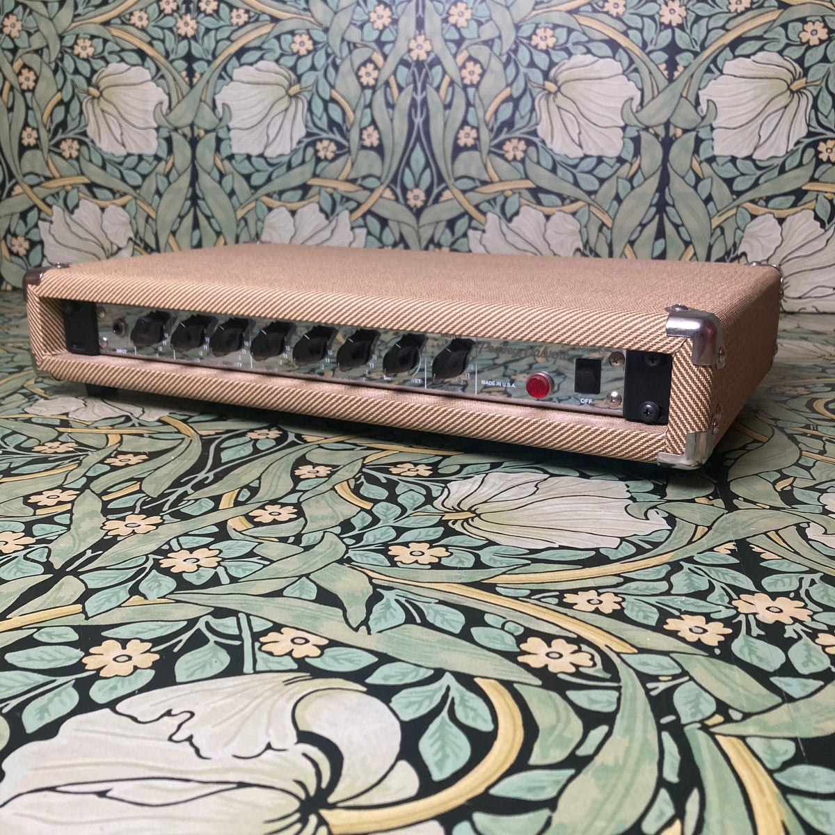 Peavey Valverb Tube Preamp and Spring Reverb/Tremolo – eastside music ...