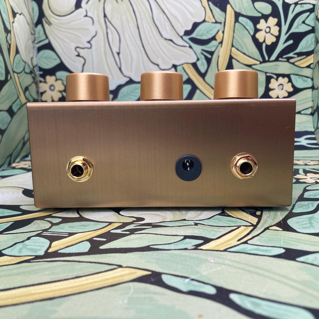 Electro-Harmonix Double Anniversary Big Muff Pi Gold – eastside Electro-Harmonix Double Anniversary Big Muff Pi Gold – eastside