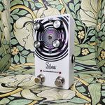 Earthquaker Devices Silos Multi-Generational Time Reflection Device