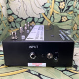 Pete Cornish AC Powered 4-Way Signal Splitter - Used