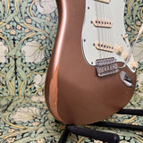 Fender Road Worn 60's Stratocaster Firemist Gold 2021