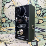 Spaceman Effects Atlas IV: Preamp Booster - Olive Drab